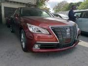 Red 2016 Toyota Crown: Modern, Comfortable Sedan with Power for sale