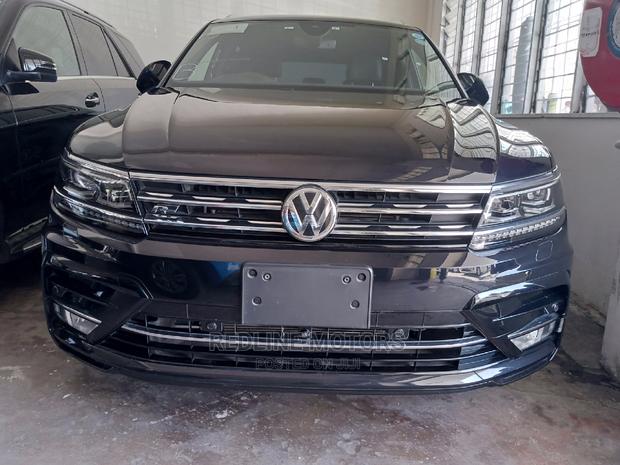 Black Volkswagen Tiguan 2017 - Stylish SUV Available