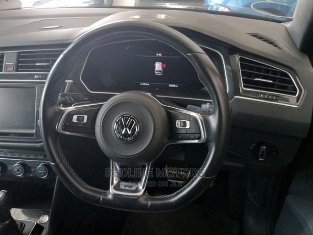 Black Volkswagen Tiguan 2017 - Stylish SUV Available