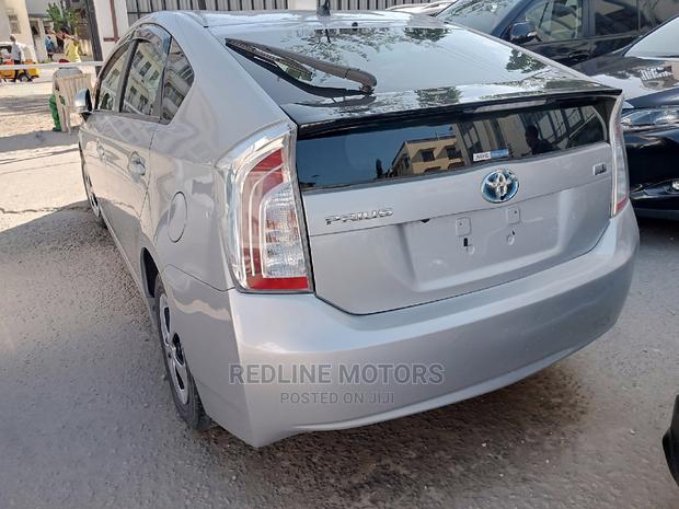 Pre-owned 2016 Toyota Prius Silver - Superb Quality
