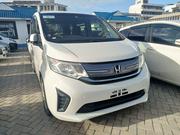 Honda Stepwgn 2015 Beige: Pre-Owned 4WD Vehicle for Sale for sale