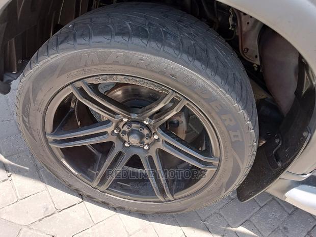 Orange 2016 Isuzu D-Max: Modern Pickup with Style