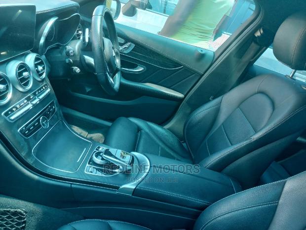 2016 Off-White Mercedes-Benz C180 - Premium Luxury Sedan