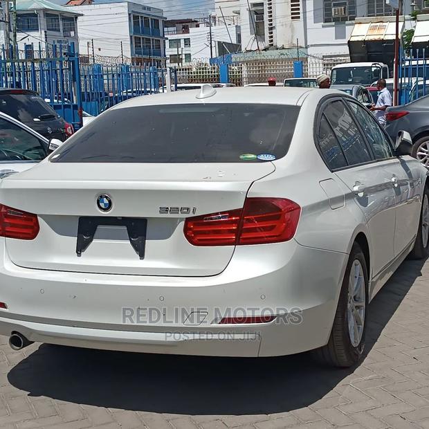 2016 BMW 520i Luxury Sedan - Pearl White