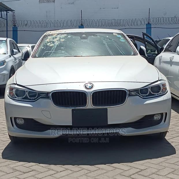 2016 BMW 520i Luxury Sedan - Pearl White