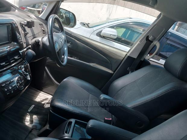 2016 Toyota Estima - Black Edition: High-quality Minivan