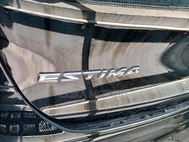 2016 Toyota Estima - Black Edition: High-quality Minivan