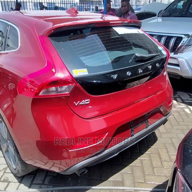 2016 Volvo V40 Red: Sophisticated Hatchback on Offer