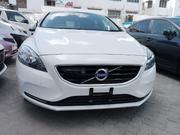 Volvo V40 Pearl 2016 - High-End Compact Sedan For Purchase for sale