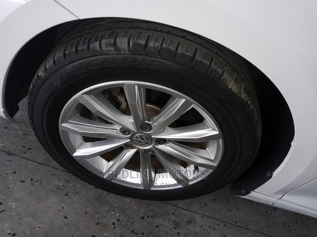 2016 Volkswagen Passat Pearl - Sleek Sedan for Your Drive