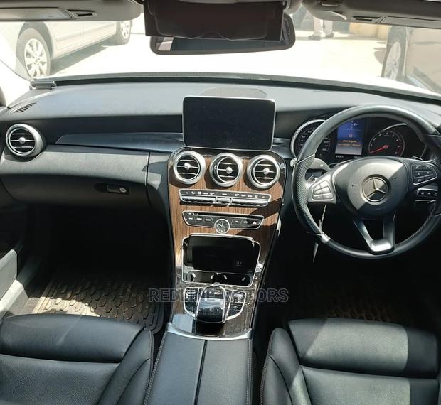 2017 Mercedes-Benz C200 Pearl - Impeccable Used Luxury Sedan