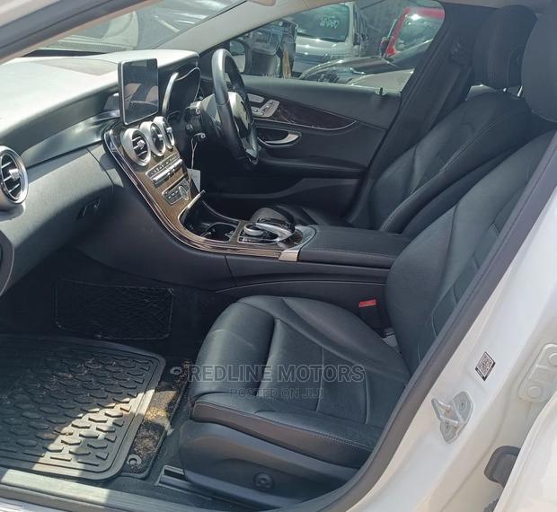 2017 Mercedes-Benz C200 Pearl - Impeccable Used Luxury Sedan