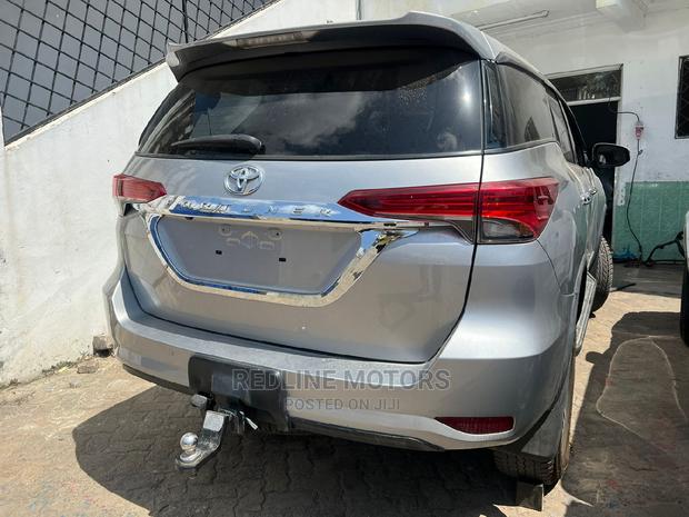 2016 Toyota Fortuner in Silver - Powerful and Stylish SUV for Sale