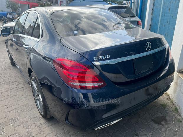 2017 Mercedes-Benz C200 Gray Sedan - Luxury and Performance