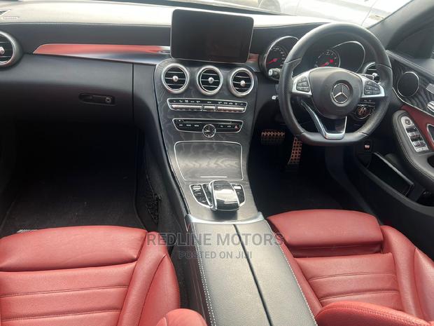 2017 Mercedes-Benz C200 Gray Sedan - Luxury and Performance