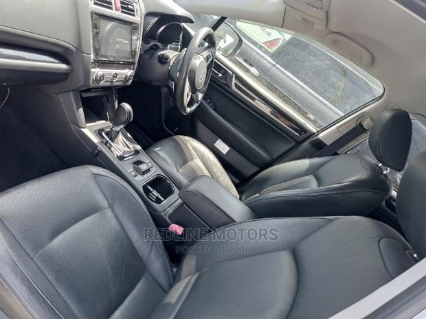 2016 Subaru Outback 2.5i AWD - Pristine Off White