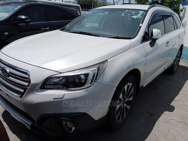 2016 Subaru Outback 2.5i AWD - Pristine Off White