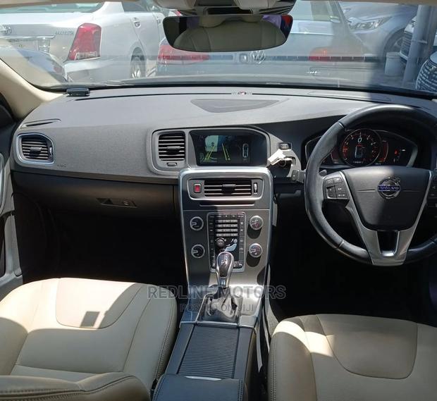 Brown Volvo S60 2016 - Premium Sedan Available
