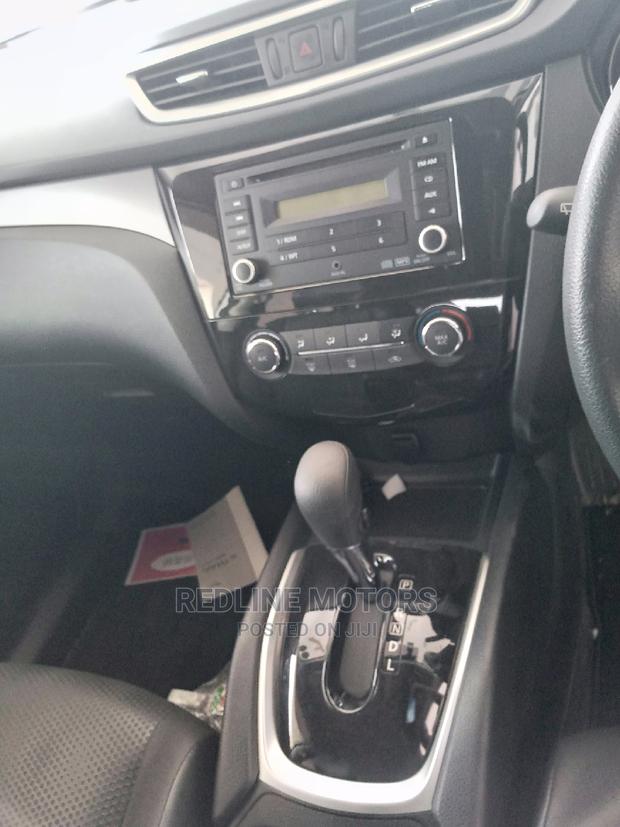 2016 Nissan X-Trail Silver: Adventure and Comfort Combined