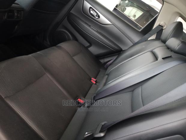2016 Nissan X-Trail Silver: Adventure and Comfort Combined