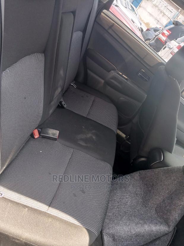 Mitsubishi RVR 2016 Black: Black Trim - Premium SUV Experience
