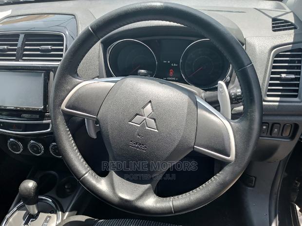 Mitsubishi RVR 2016 Black: Black Trim - Premium SUV Experience
