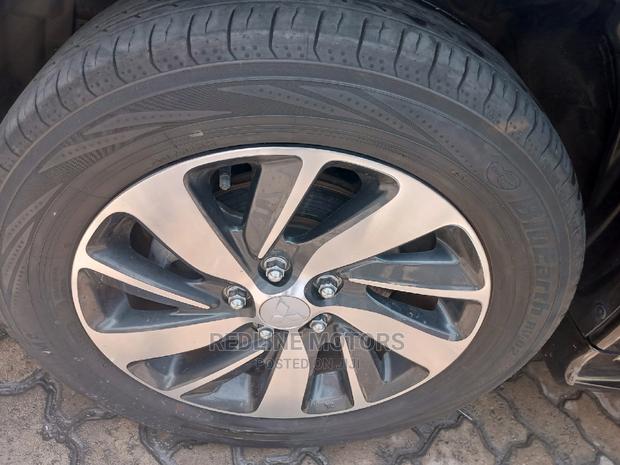 Mitsubishi RVR 2016 Black: Black Trim - Premium SUV Experience