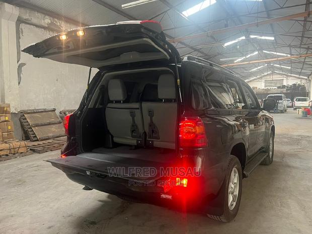 Black 2013 Toyota Land Cruiser: Power and Style Combined