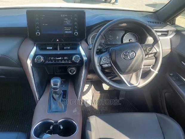 2020 Toyota Harrier in White - Powerful and Stylish Crossover