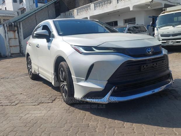 2020 Toyota Harrier in White - Powerful and Stylish Crossover