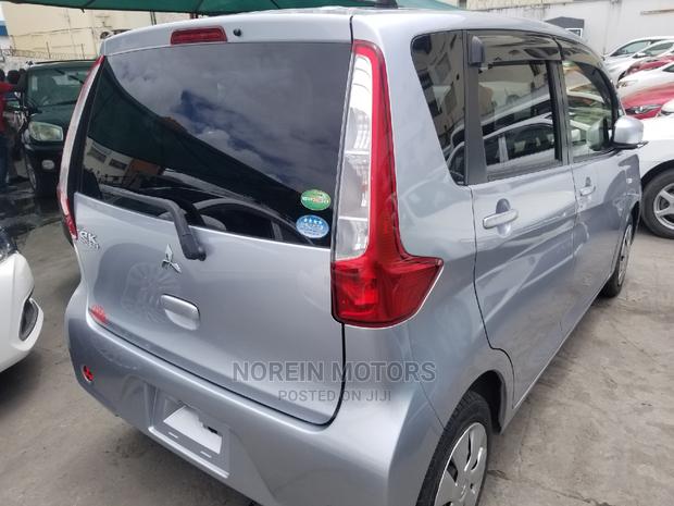 Mitsubishi SpaceWagon Silver 2016 - Modern, Spacious, and Stylish