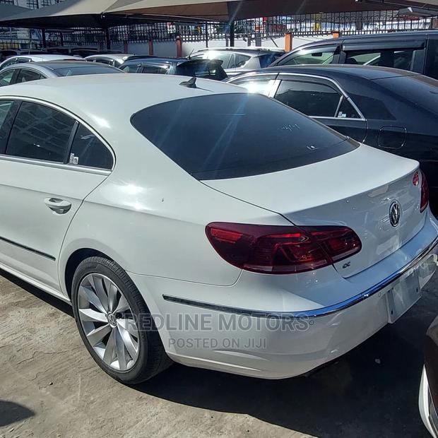 Audi A4 Quattro 2.0T 2016 Silver - Luxury Sedan with Quattro All-Wheel Drive
