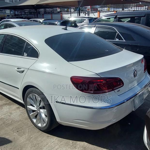 Audi A4 Quattro 2.0T 2016 Silver - Luxury Sedan with Quattro All-Wheel Drive