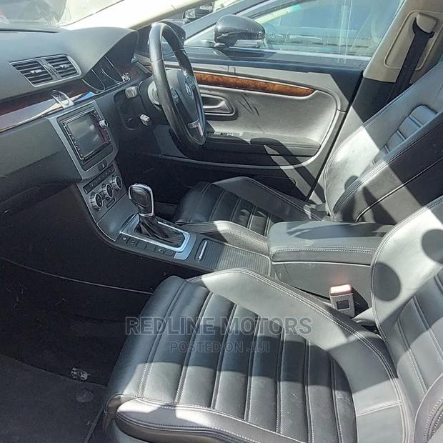 Audi A4 Quattro 2.0T 2016 Silver - Luxury Sedan with Quattro All-Wheel Drive