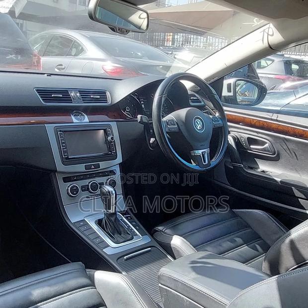 Audi A4 Quattro 2.0T 2016 Silver - Luxury Sedan with Quattro All-Wheel Drive