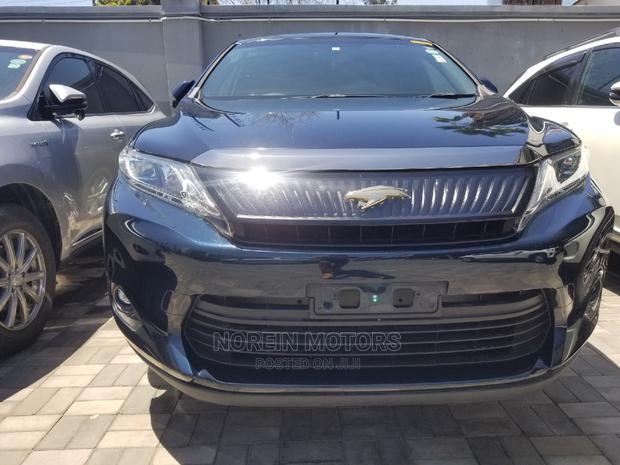 4WD Toyota Harrier 2.0 Blue 2016: Luxury Meets Performance in this Stylish SUV