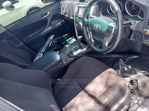 2016 Toyota Mark X 2.5 RWD Red: Sophisticated and Sporty