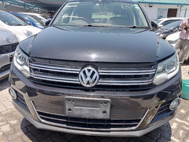 Volkswagen Tiguan 2.0T S AWD 4MOTION Black 2017 - Luxury SUV at Great Price