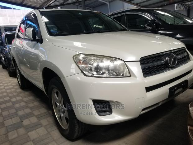 Pre-owned 2015 Toyota RAV4 LE 4dr SUV - White - 2.5L 4cyl 6A