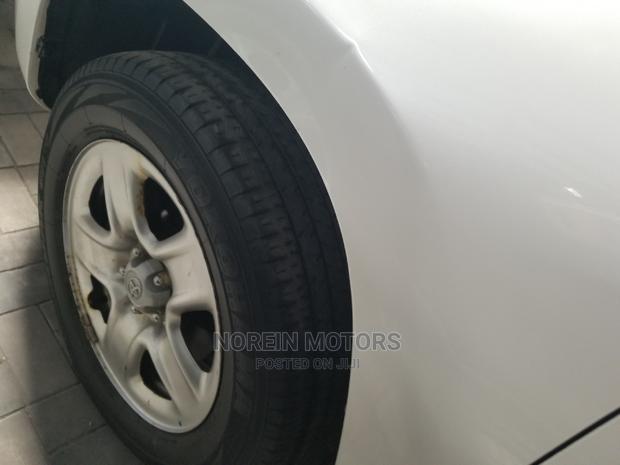 Pre-owned 2015 Toyota RAV4 LE 4dr SUV - White - 2.5L 4cyl 6A