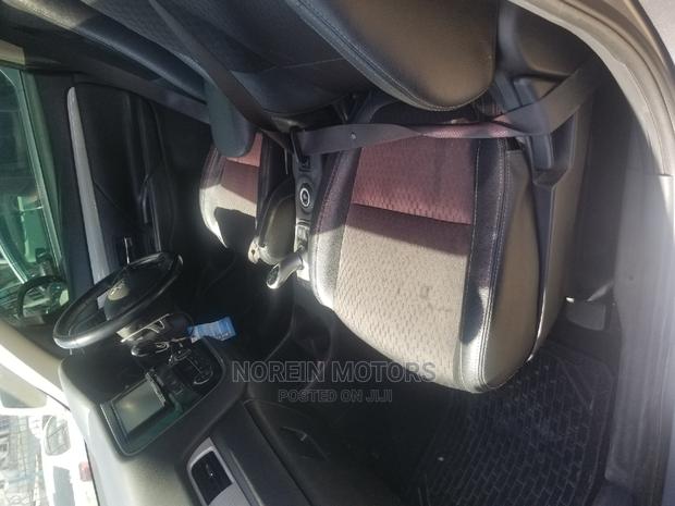 2015 Mitsubishi Outlander Silver: Stylish & Comfortable