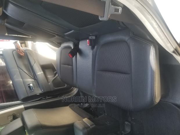 2015 Mitsubishi Outlander Silver: Stylish & Comfortable