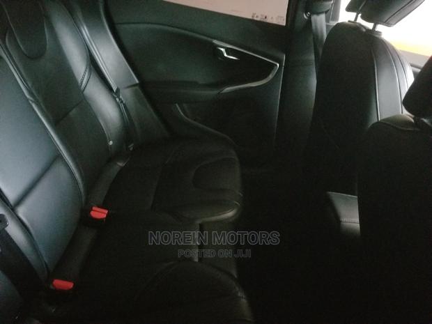 2015 Volvo V40 T5 AWD White Used Car Available