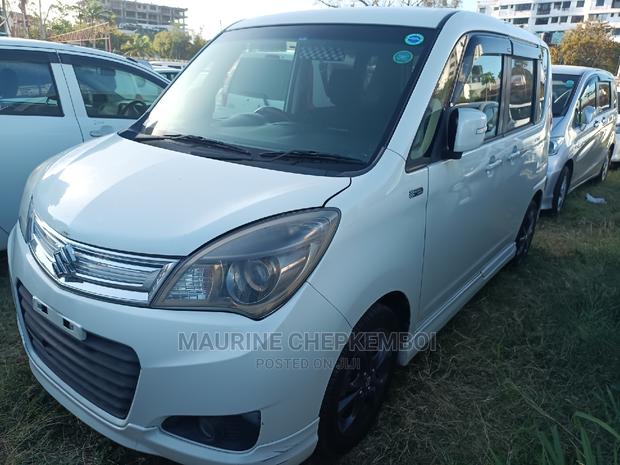 Suzuki Solio 2015 White