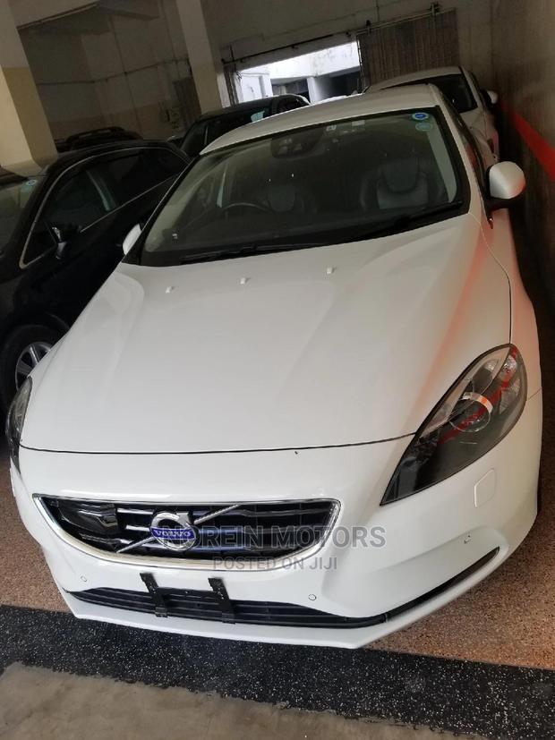 2015 Volvo V40 T5 AWD White Used Car Available