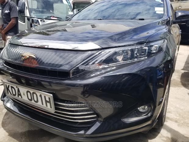 Black SUV: 2014 Toyota Harrier SV Premium - Quality and Style