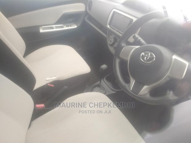 Toyota Vitz 1.0 FWD 3dr 2015 Silver