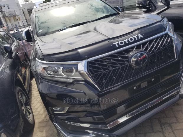 Toyota Land Cruiser Prado 2.8 D-4d 2016 - Black, Premium Edition