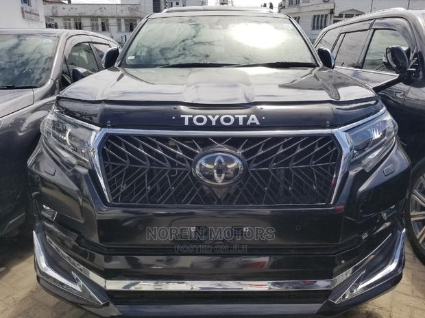 Toyota Land Cruiser Prado 2.8 D-4d 2016 - Black, Premium Edition