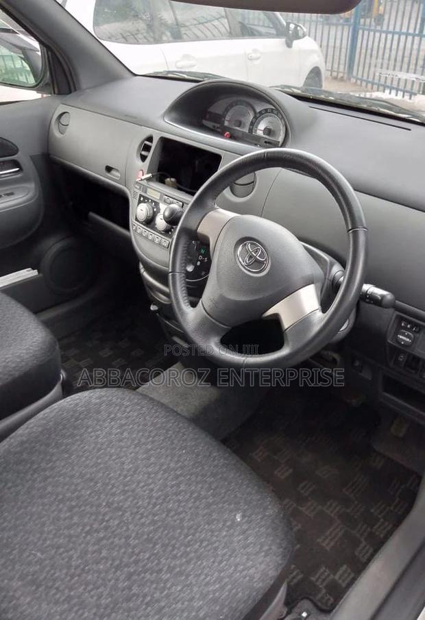 Toyota Sienta 2015 White